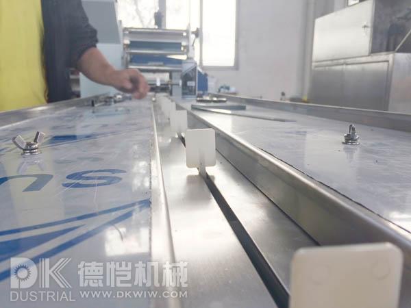 德愷包裝機械 枕式包裝設(shè)備 封切設(shè)備 管材包裝設(shè)備 廣東德愷機械有限公司 佛山德愷機械有限公司 德愷機械包裝機 佛山德愷包裝機 廣東德愷包裝機 佛山德愷包裝機 枕式包裝機廠家 自動整理包裝機 封切收縮機 立式包裝機 稱重充填設(shè)備 提升輸送設(shè)備 封切收縮機 高速邊封包裝機 高速邊封收縮包裝機 全自動直進料袖口式包裝機 高速恒溫熱收縮包裝機 全自動封切包裝機 回轉(zhuǎn)式枕式包裝機 回轉(zhuǎn)伺服式枕式包裝機 下走紙枕式包裝機 往復式枕式包裝機 不銹鋼理料線食品包裝機廠家 餅干包裝機 伺服包裝機 德愷包裝機械 枕式包裝設(shè)備 封切設(shè)備 管材包裝設(shè)備 廣東德愷機械有限公司 佛山德愷機械有限公司 德愷機械包裝機 佛山德愷包裝機 廣東德愷包裝機 佛山德愷包裝機 枕式包裝機廠家 自動整理包裝機 封切收縮機 立式包裝機 稱重充填設(shè)備 提升輸送設(shè)備 封切收縮機 高速邊封包裝機 高速邊封收縮包裝機 全自動直進料袖口式包裝機 高速恒溫熱收縮包裝機 全自動封切包裝機 回轉(zhuǎn)式枕式包裝機 回轉(zhuǎn)伺服式枕式包裝機 下走紙枕式包裝機 往復式枕式包裝機 不銹鋼理料線食品包裝機廠家 餅干包裝機 伺服包裝機